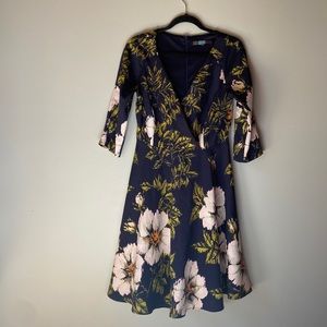 Size large flower patterned dress